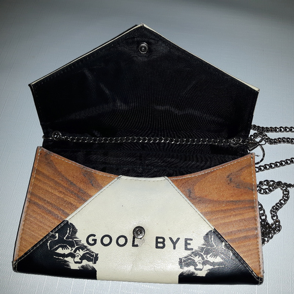 Ouija Mystifying Oracle Crossbody Bag - Black and Cream - Picture 2 of 6